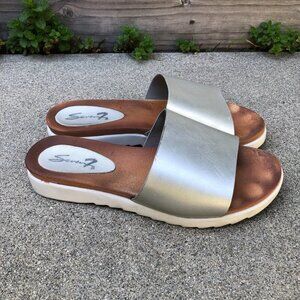 7 SEVEN FOR ALL MANKIND Slides Sandals Women's 8 Slip On Silver Shoes​​